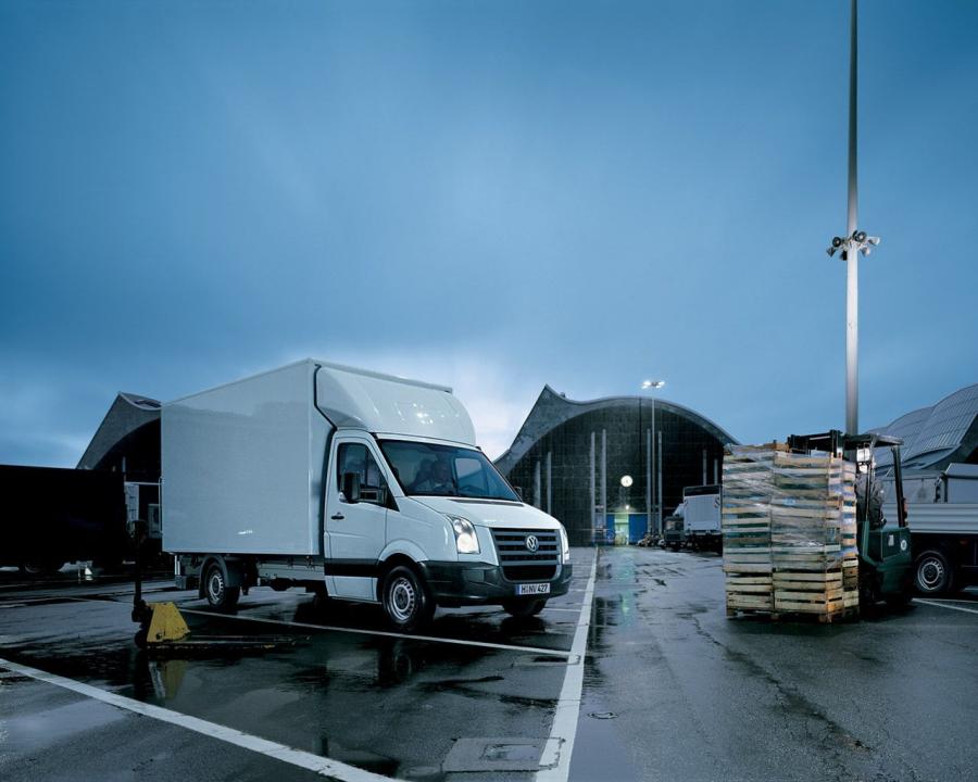  Volkswagen Crafter Luton 2006 года  (фото 2 из 2)